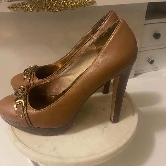 Michael Kors high, tan color in Good use conditions - Picture 3 of 16